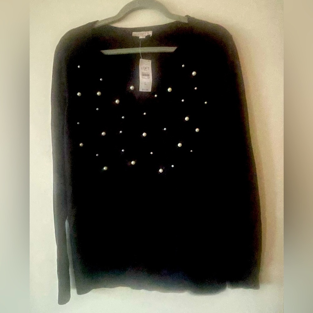Light weight sweater